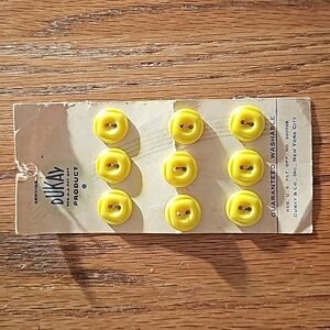 Vintage Dukay  Buttons